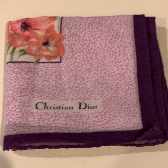 Beautiful Authentic DIOR scarf !! - Picture 8 of 8